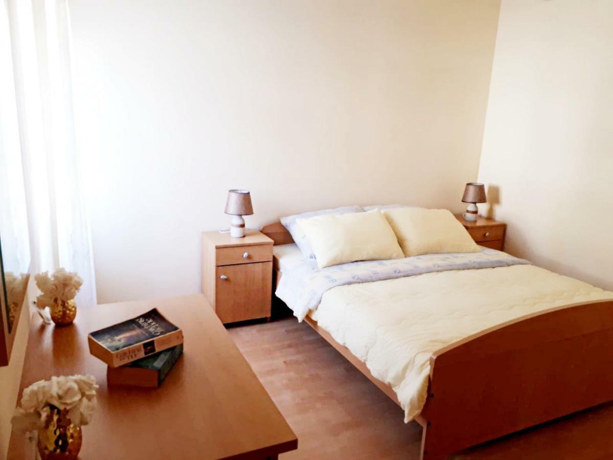 Apartments Dani Bol Eksteriør billede